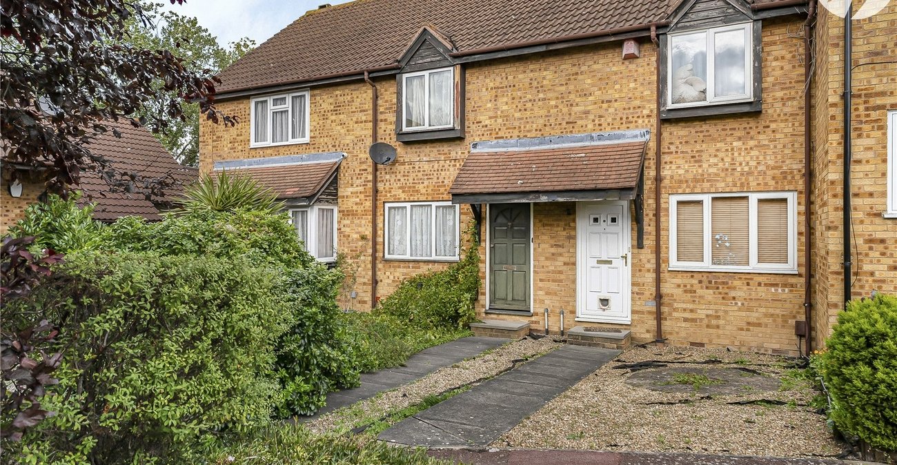 2 bedroom house for sale in Dartford | Robinson Jackson