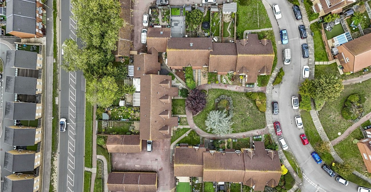 2 bedroom house for sale in Dartford | Robinson Jackson