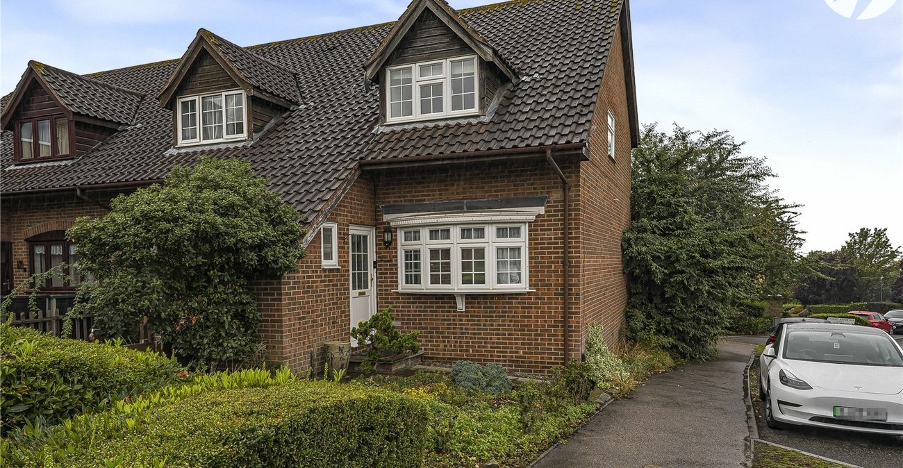 3 bedroom house for sale in Dartford | Robinson Jackson