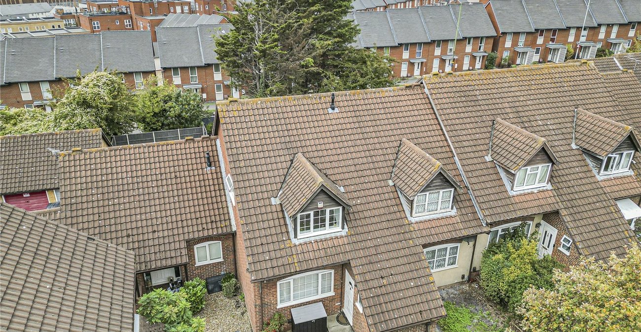 3 bedroom house for sale in Dartford | Robinson Jackson