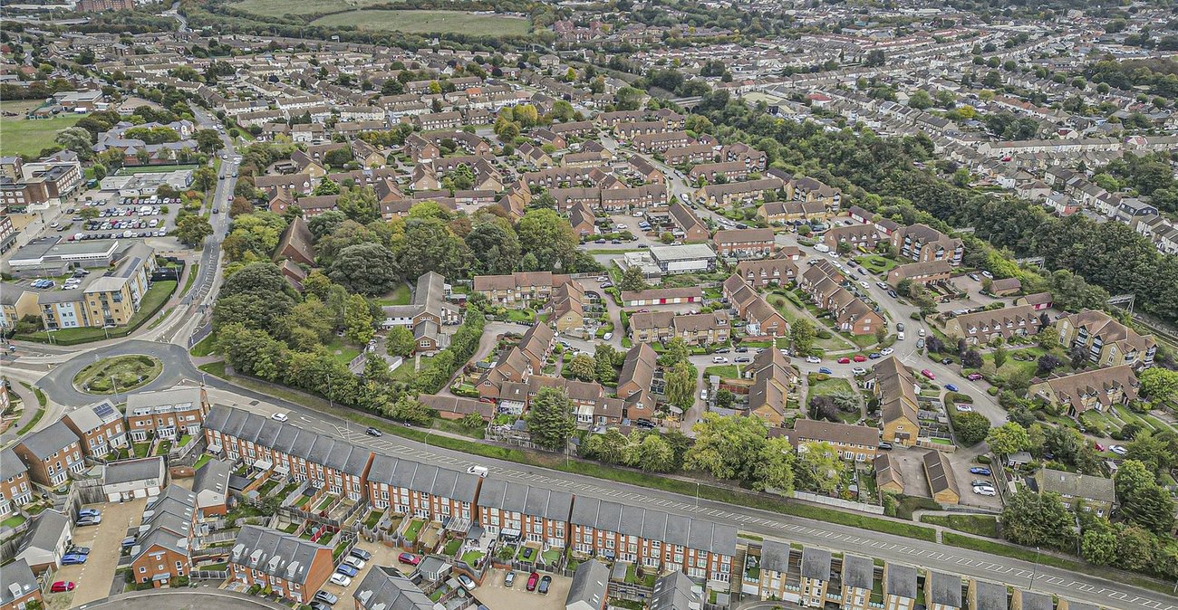 3 bedroom house for sale in Dartford | Robinson Jackson