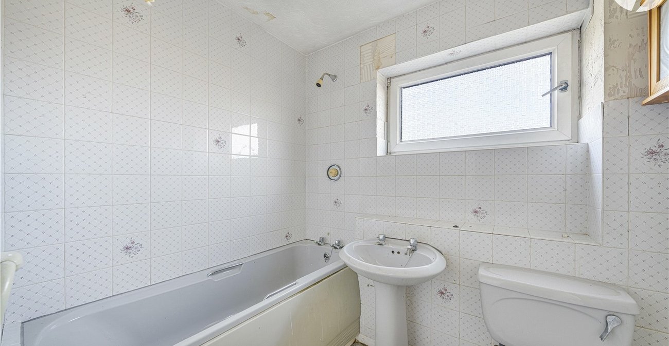 3 bedroom house for sale in Dartford | Robinson Jackson