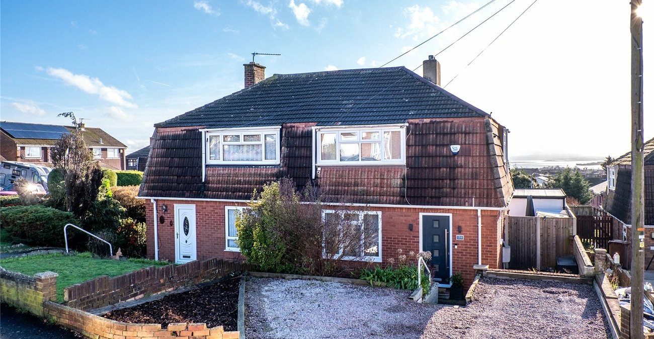 2 bedroom house for sale in Hoo | Robinson Michael & Jackson