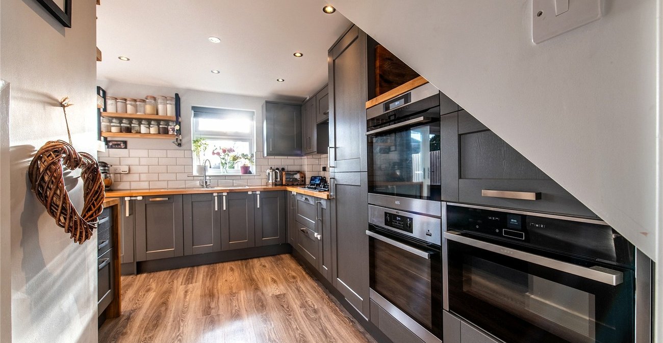 2 bedroom house for sale in Hoo | Robinson Michael & Jackson