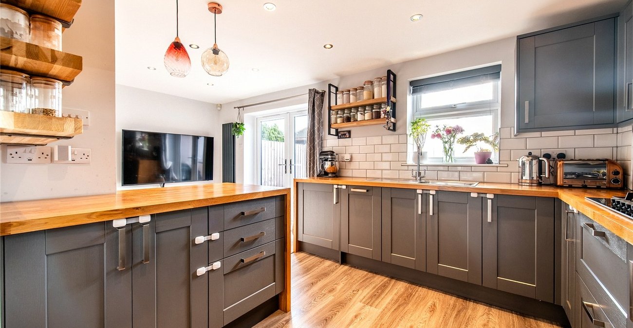 2 bedroom house for sale in Hoo | Robinson Michael & Jackson