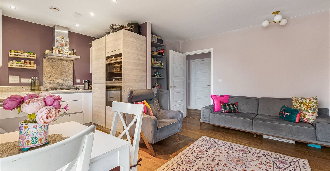 2 bedroom property for sale in Rochester | Robinson Michael & Jackson