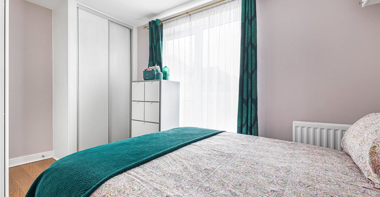 2 bedroom property for sale in Rochester | Robinson Michael & Jackson