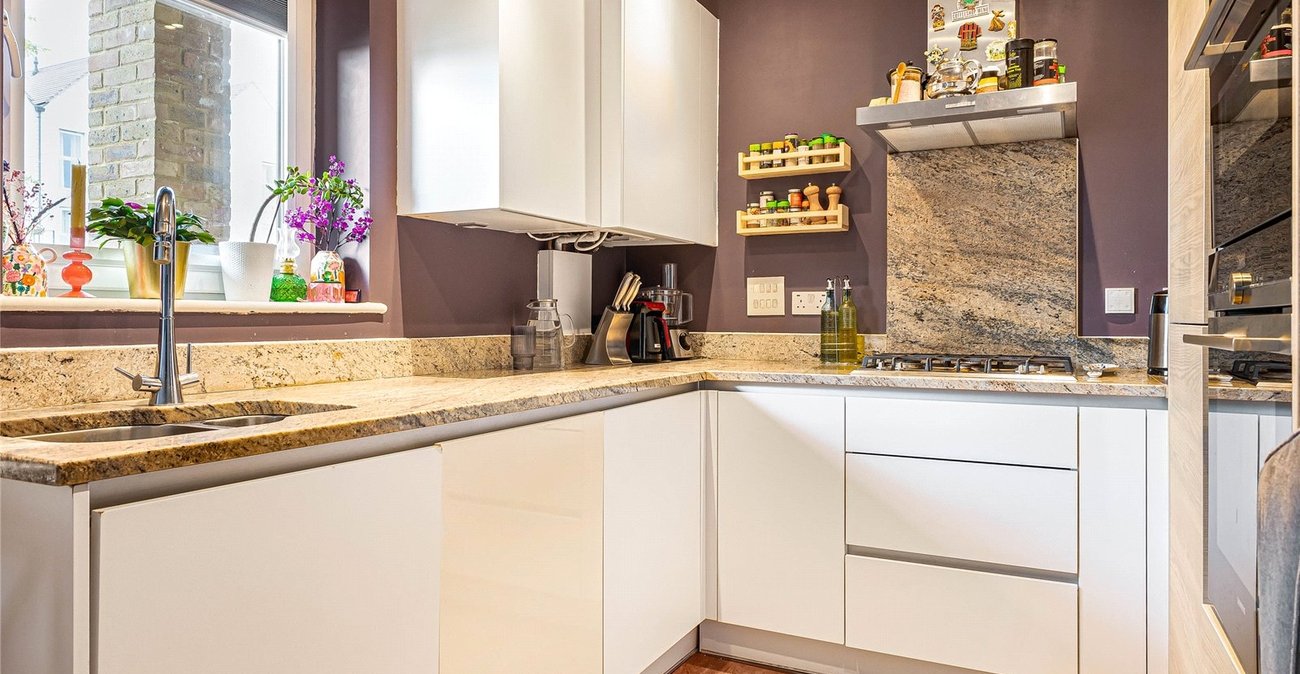 2 bedroom property for sale in Rochester | Robinson Michael & Jackson