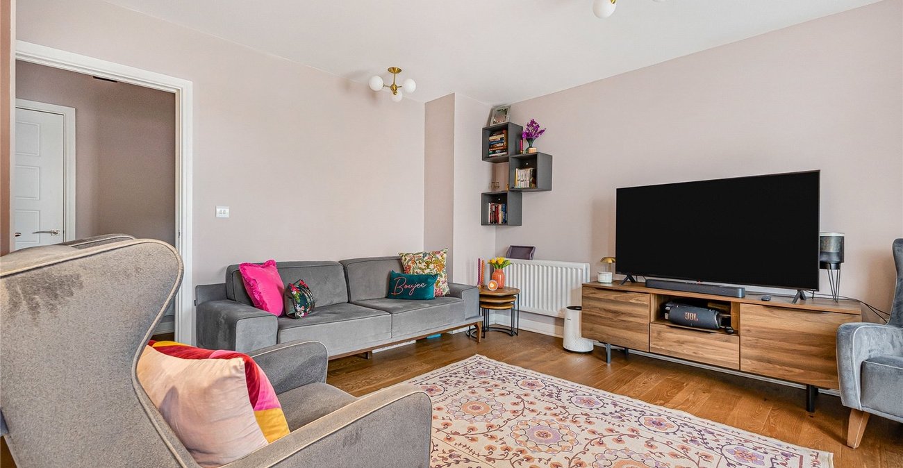 2 bedroom property for sale in Rochester | Robinson Michael & Jackson