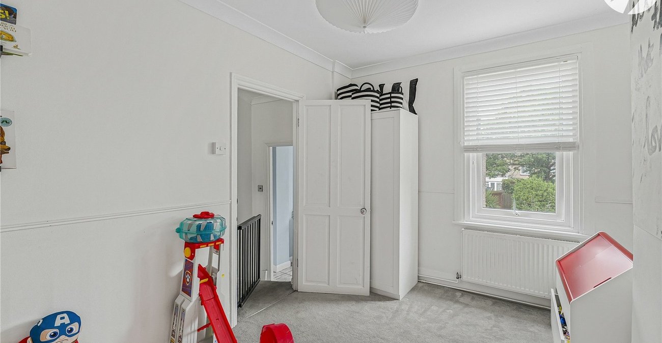 2 bedroom house for sale in Greenhithe | Robinson Jackson