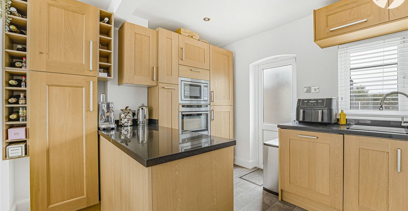 3 bedroom house for sale in Greenhithe | Robinson Jackson