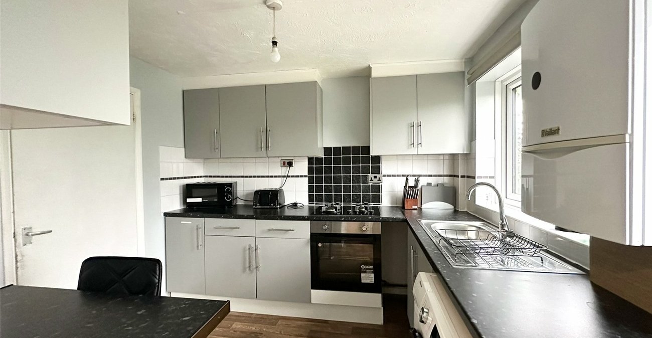 2 bedroom house for sale in Greenhithe | Robinson Jackson