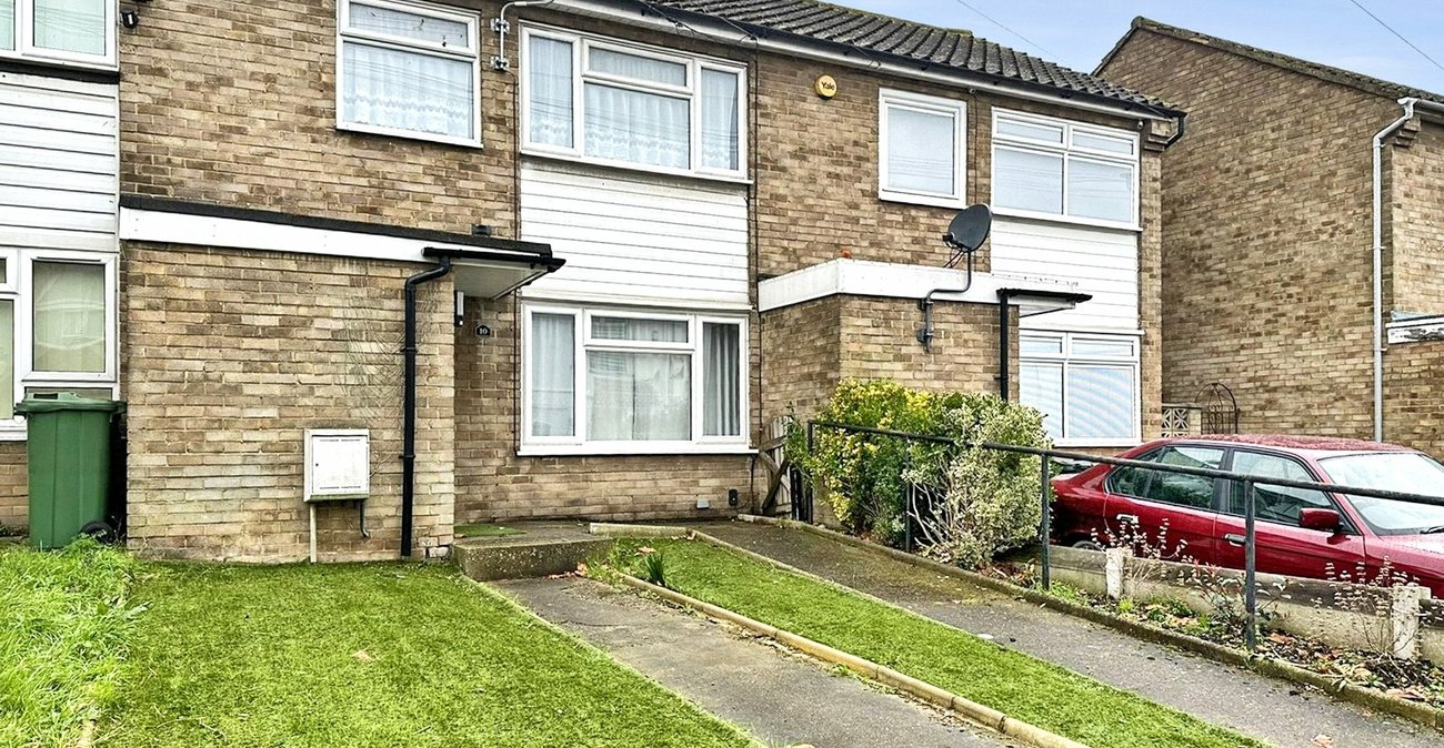 2 bedroom house for sale in Greenhithe | Robinson Jackson