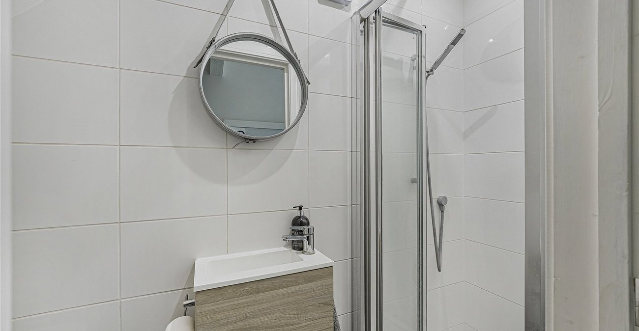 3 bedroom house for sale in Greenhithe | Robinson Jackson