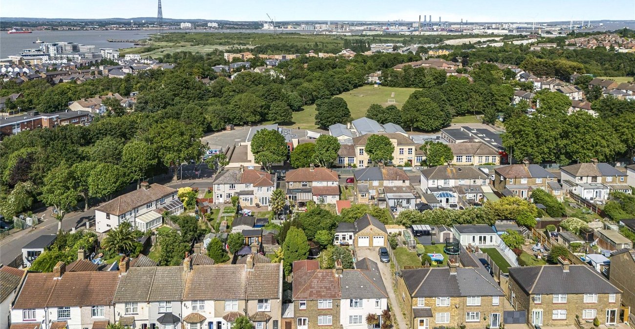 3 bedroom house for sale in Greenhithe | Robinson Jackson