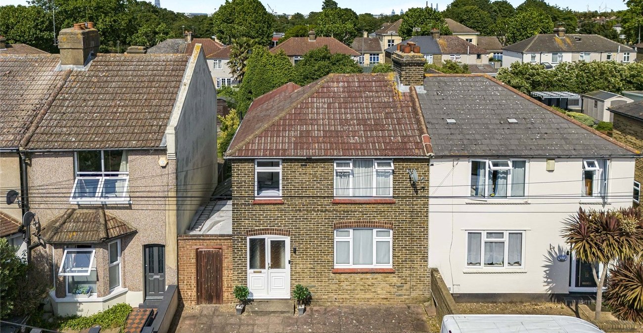 3 bedroom house for sale in Greenhithe | Robinson Jackson