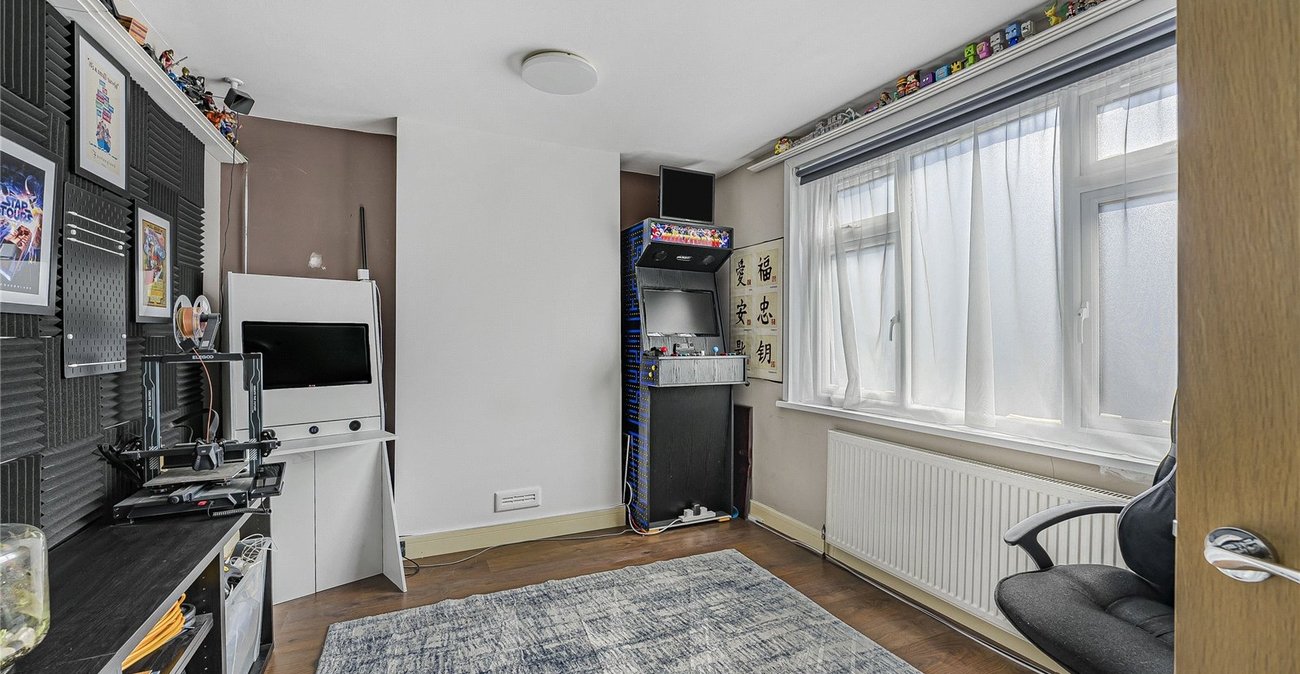 3 bedroom house for sale in Greenhithe | Robinson Jackson