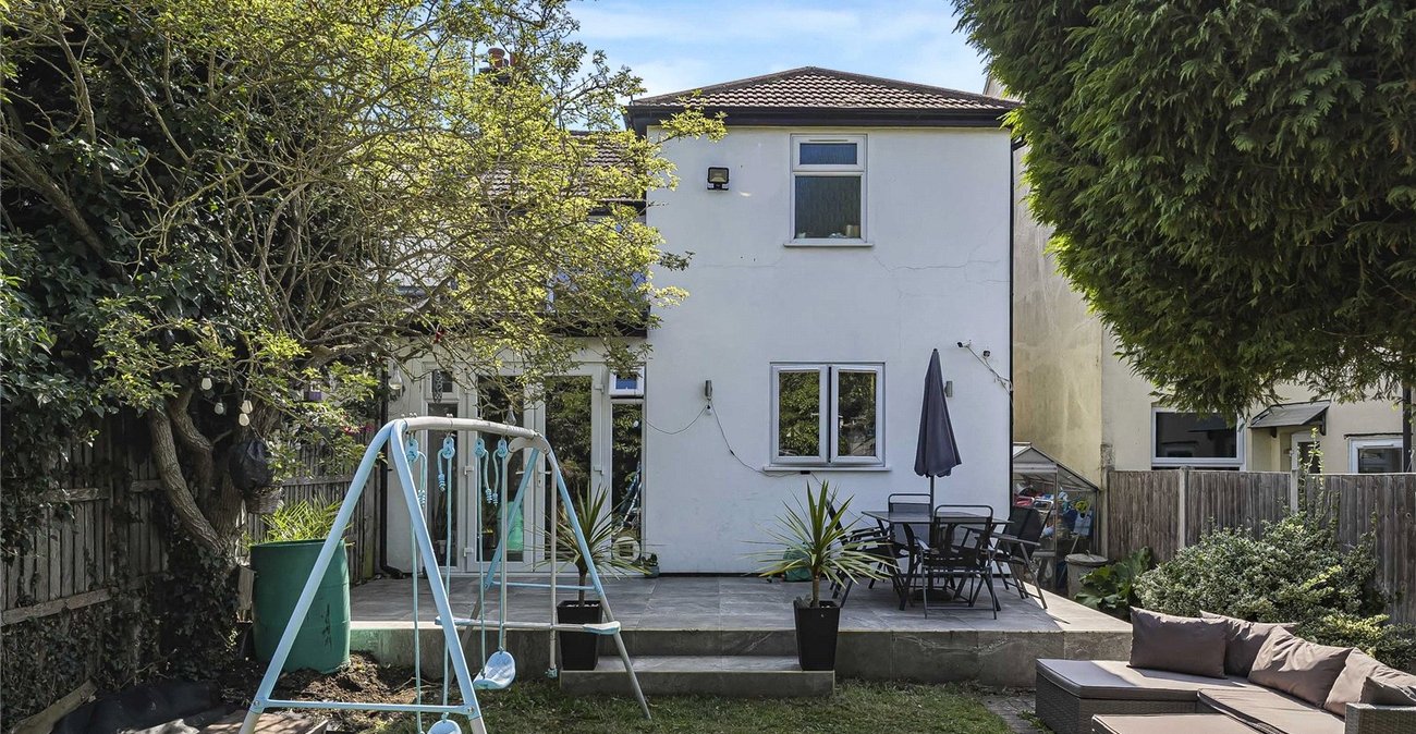 3 bedroom house for sale in Greenhithe | Robinson Jackson