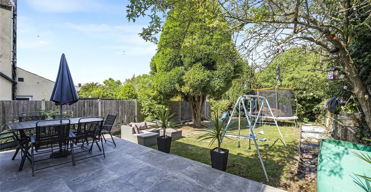 3 bedroom house for sale in Greenhithe | Robinson Jackson