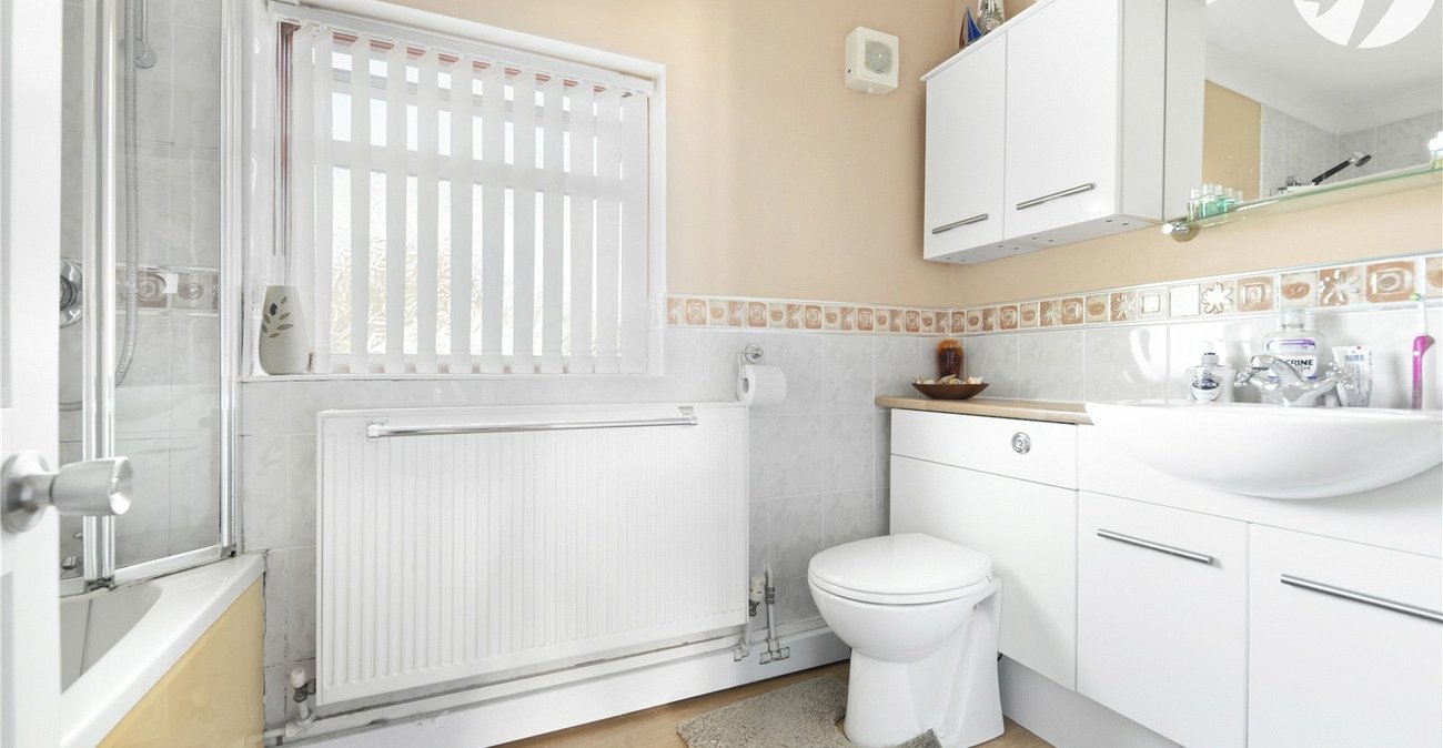 3 bedroom house for sale in Greenhithe | Robinson Jackson