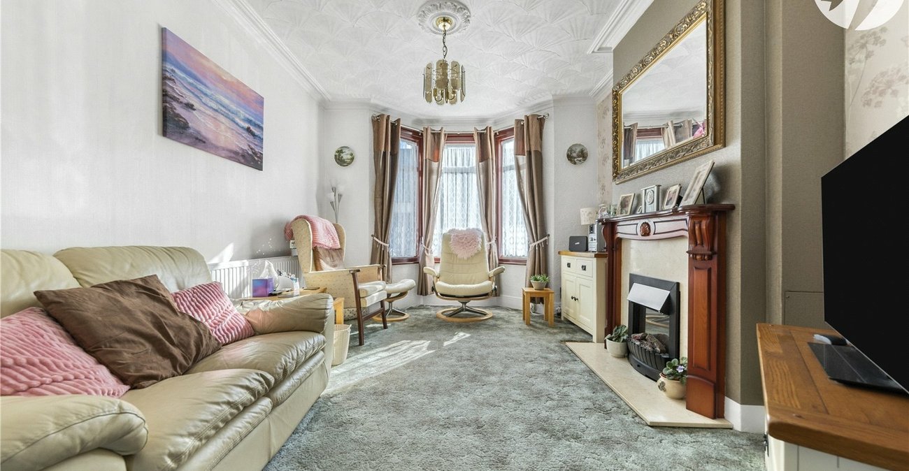 3 bedroom house for sale in Greenhithe | Robinson Jackson