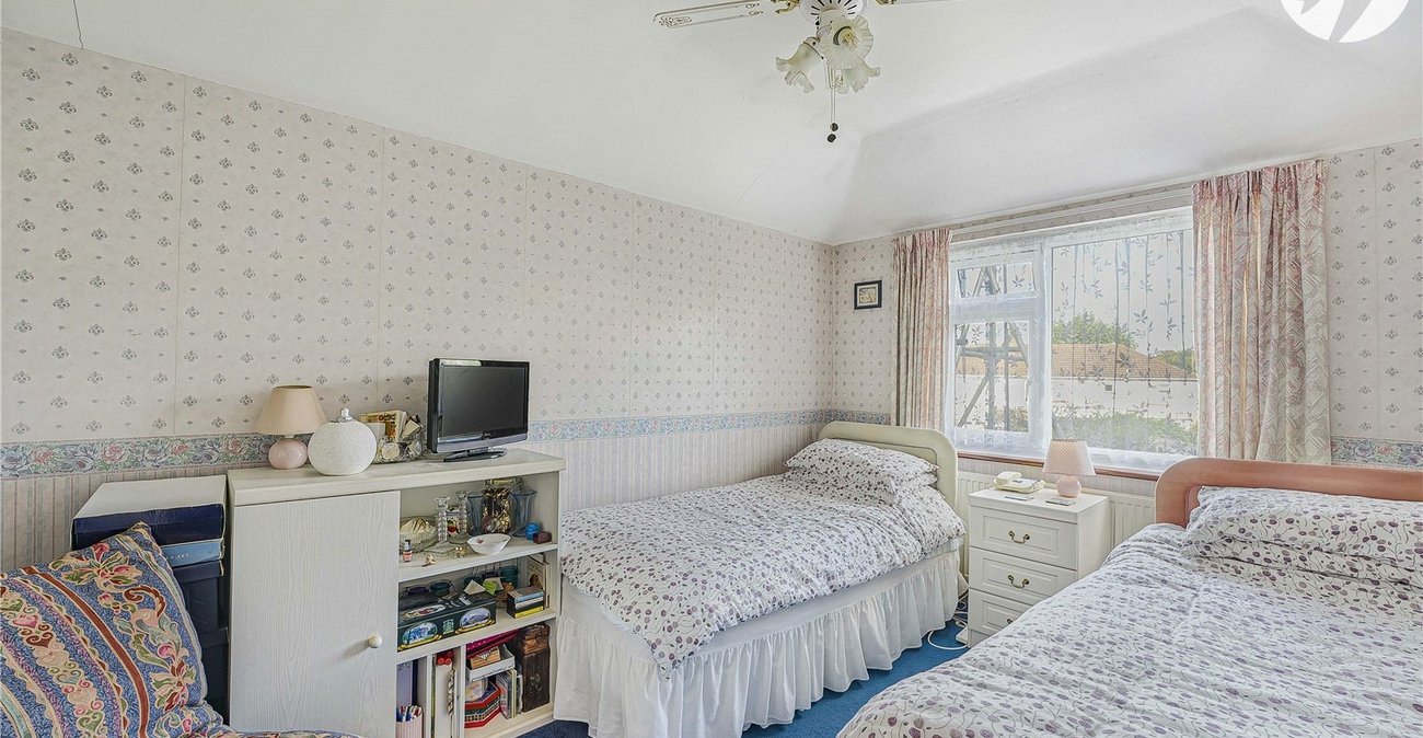 4 bedroom house for sale in Greenhithe | Robinson Jackson