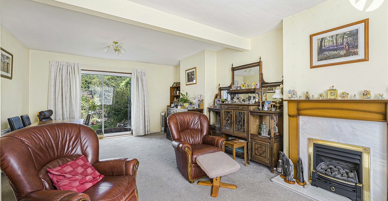 4 bedroom house for sale in Greenhithe | Robinson Jackson