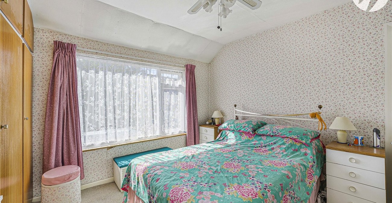 4 bedroom house for sale in Greenhithe | Robinson Jackson