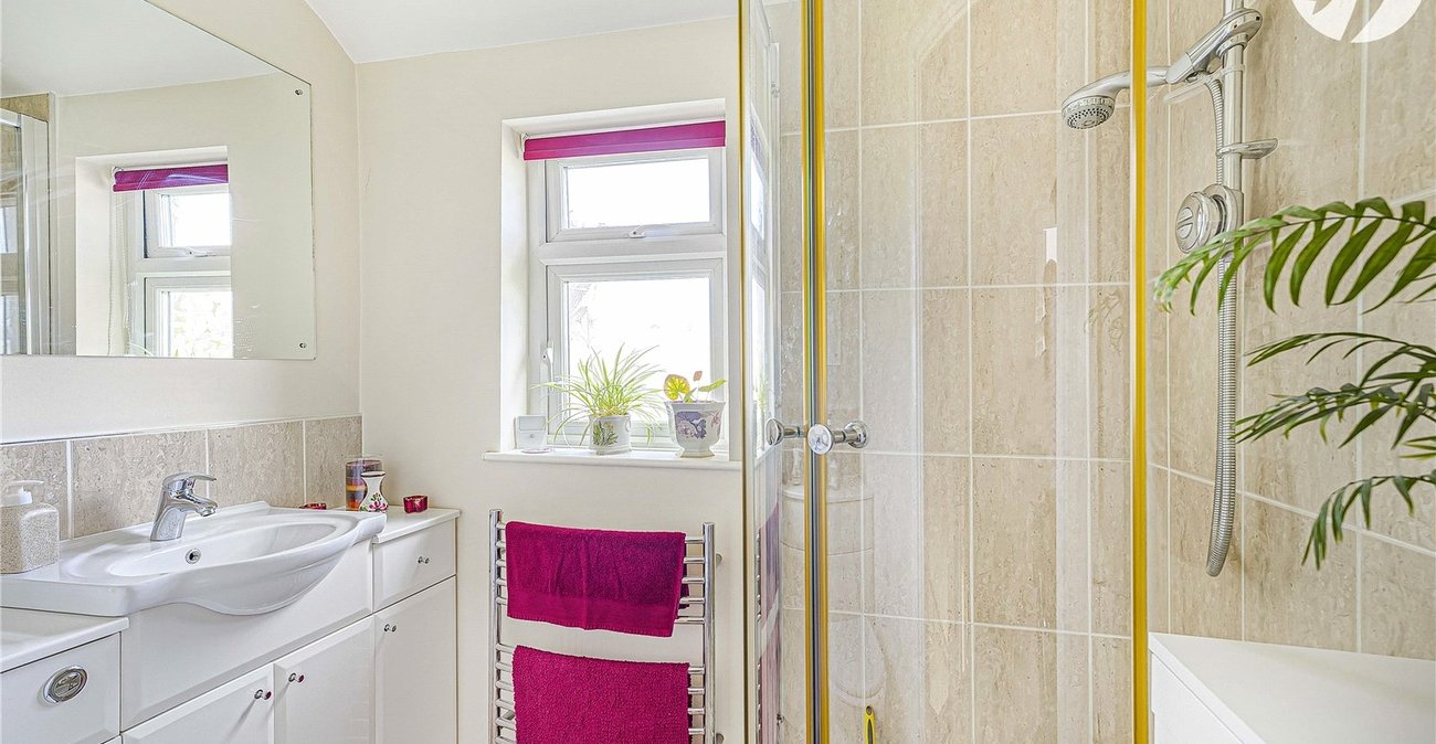 4 bedroom house for sale in Greenhithe | Robinson Jackson