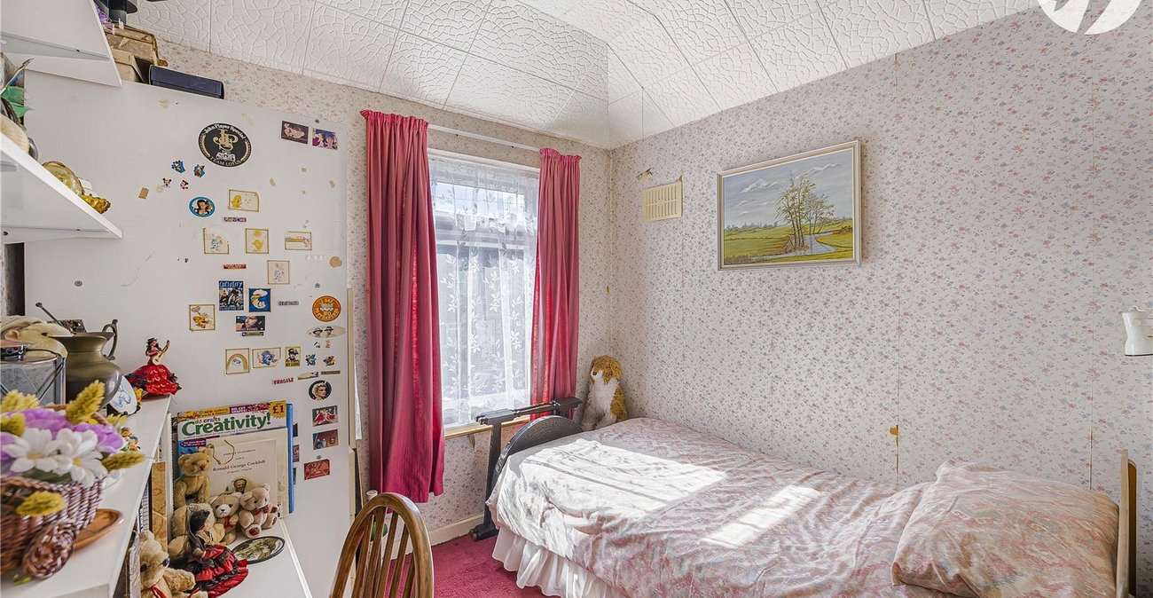 4 bedroom house for sale in Greenhithe | Robinson Jackson