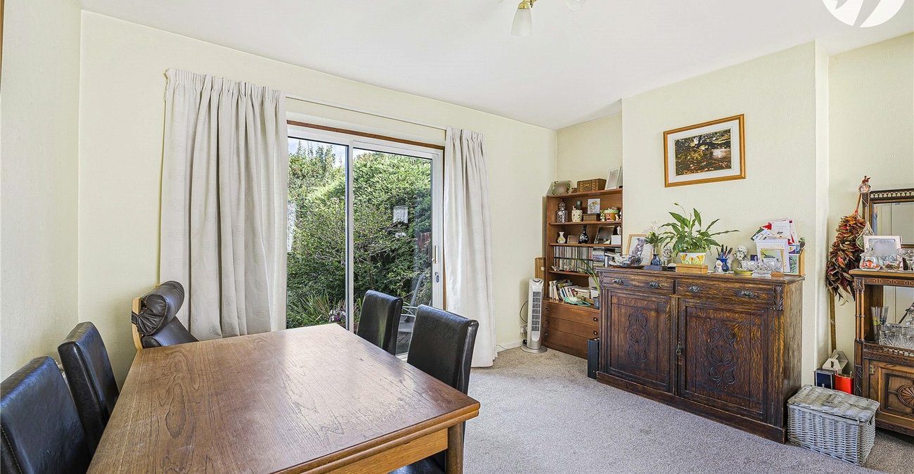 4 bedroom house for sale in Greenhithe | Robinson Jackson