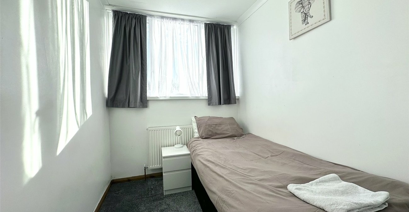 3 bedroom house for sale in Greenhithe | Robinson Jackson