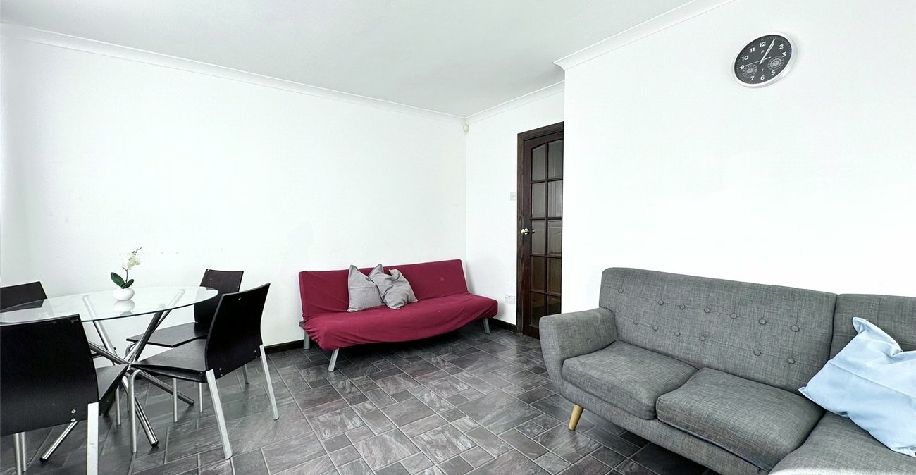 3 bedroom house for sale in Greenhithe | Robinson Jackson