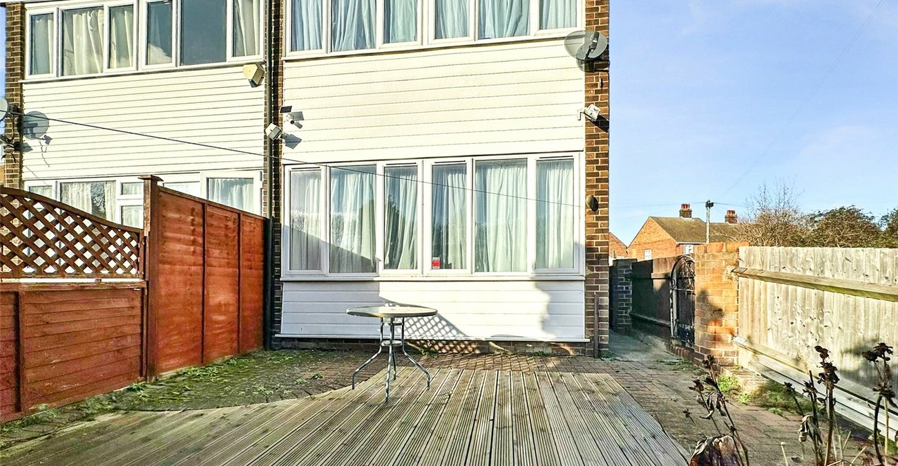 3 bedroom house for sale in Greenhithe | Robinson Jackson
