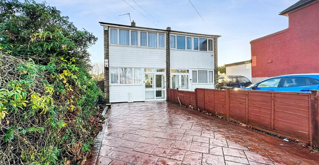 3 bedroom house for sale in Greenhithe | Robinson Jackson