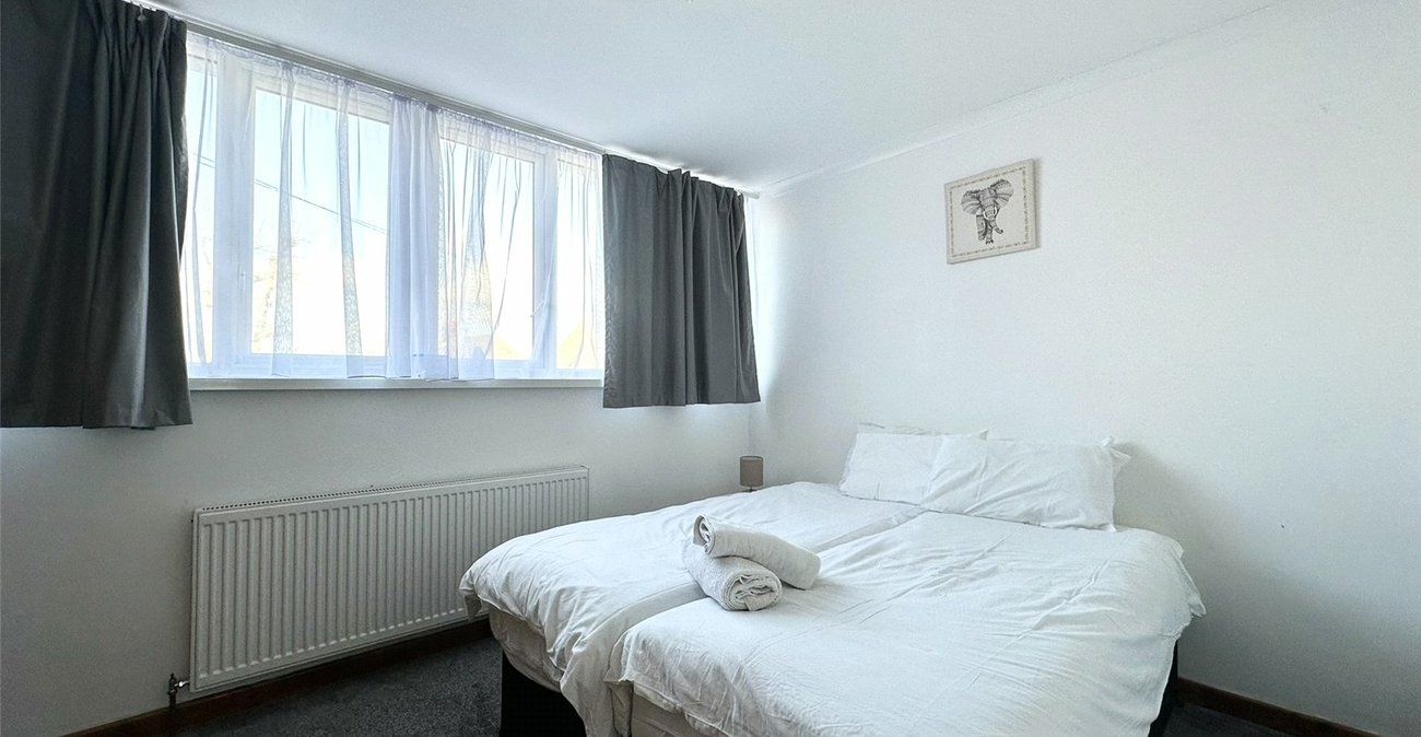 3 bedroom house for sale in Greenhithe | Robinson Jackson