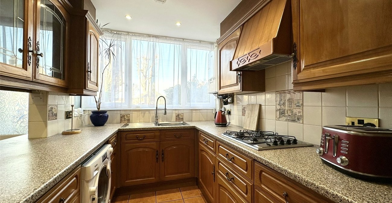 3 bedroom house for sale in Greenhithe | Robinson Jackson