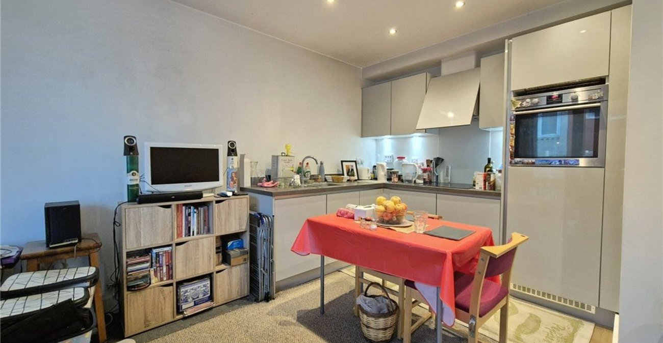 1 bedroom property for sale in Orpington | Robinson Jackson