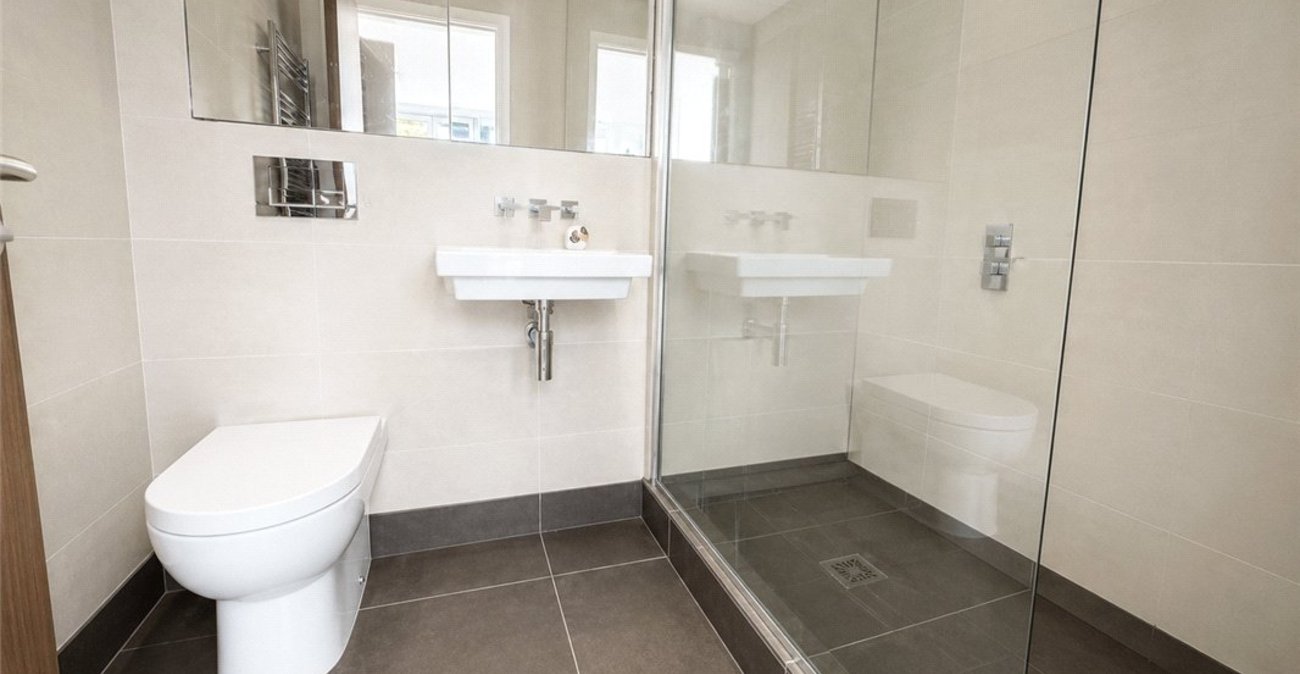 2 bedroom property for sale in Orpington | Robinson Jackson