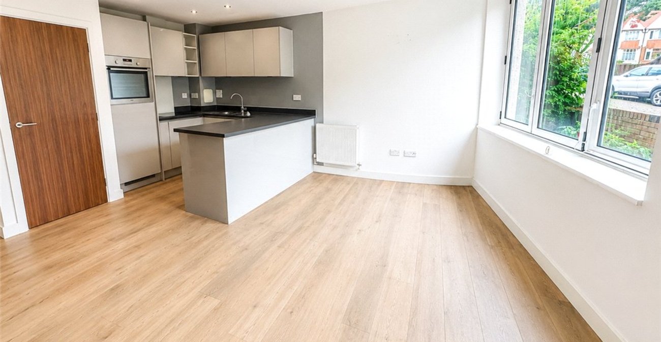 2 bedroom property for sale in Orpington | Robinson Jackson
