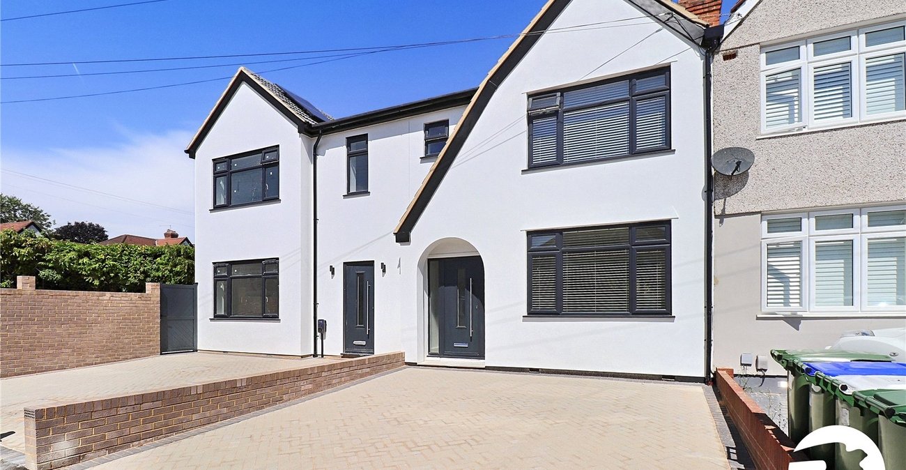 3 bedroom house for sale in Bexleyheath | Robinson Jackson