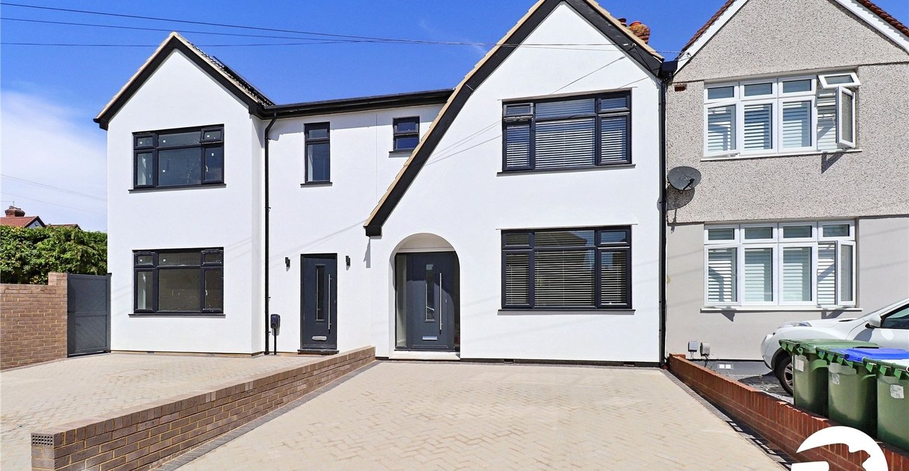 3 bedroom house for sale in Bexleyheath | Robinson Jackson