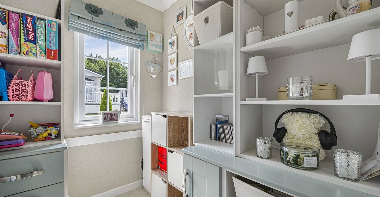 2 bedroom property for sale in Wrotham | Robinson Jackson