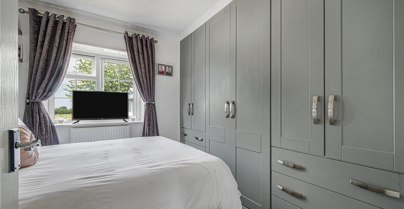 2 bedroom property for sale in Wrotham | Robinson Jackson