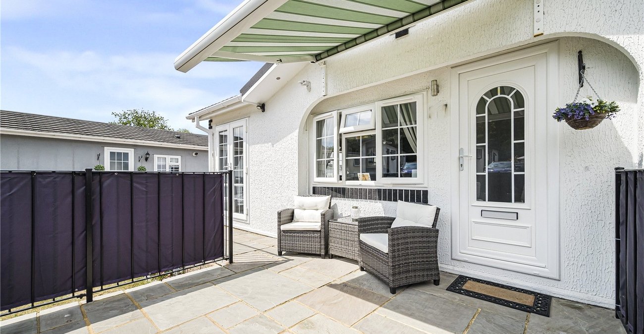 2 bedroom property for sale in Wrotham | Robinson Jackson