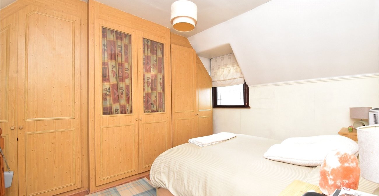 4 bedroom house for sale in Dartford | Robinson Jackson