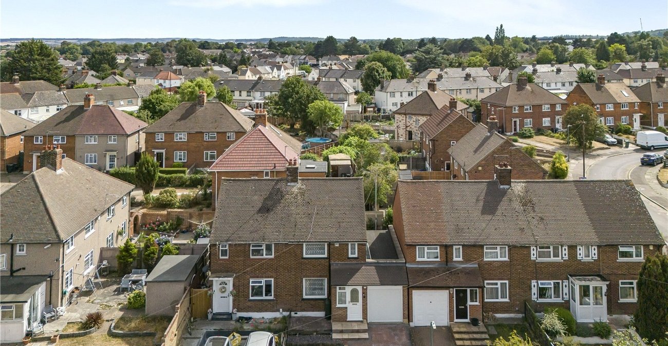 2 bedroom house for sale in Dartford | Robinson Jackson