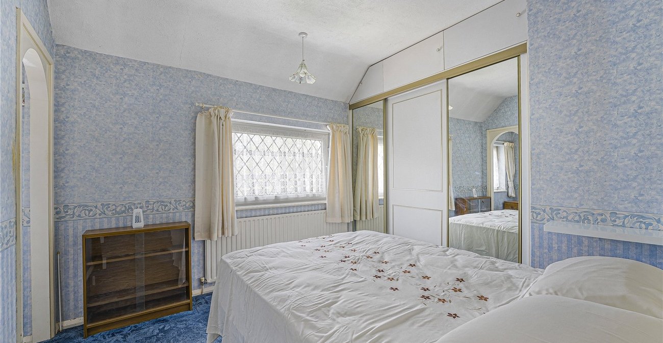 2 bedroom house for sale in Dartford | Robinson Jackson