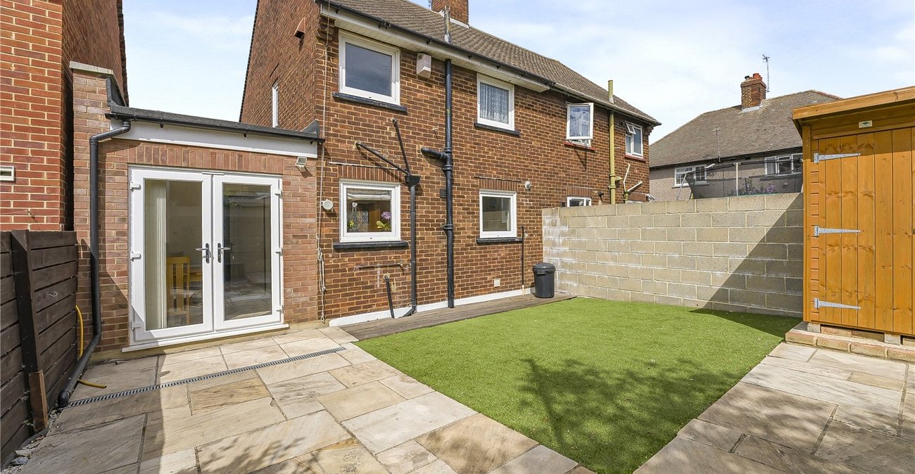 2 bedroom house for sale in Dartford | Robinson Jackson