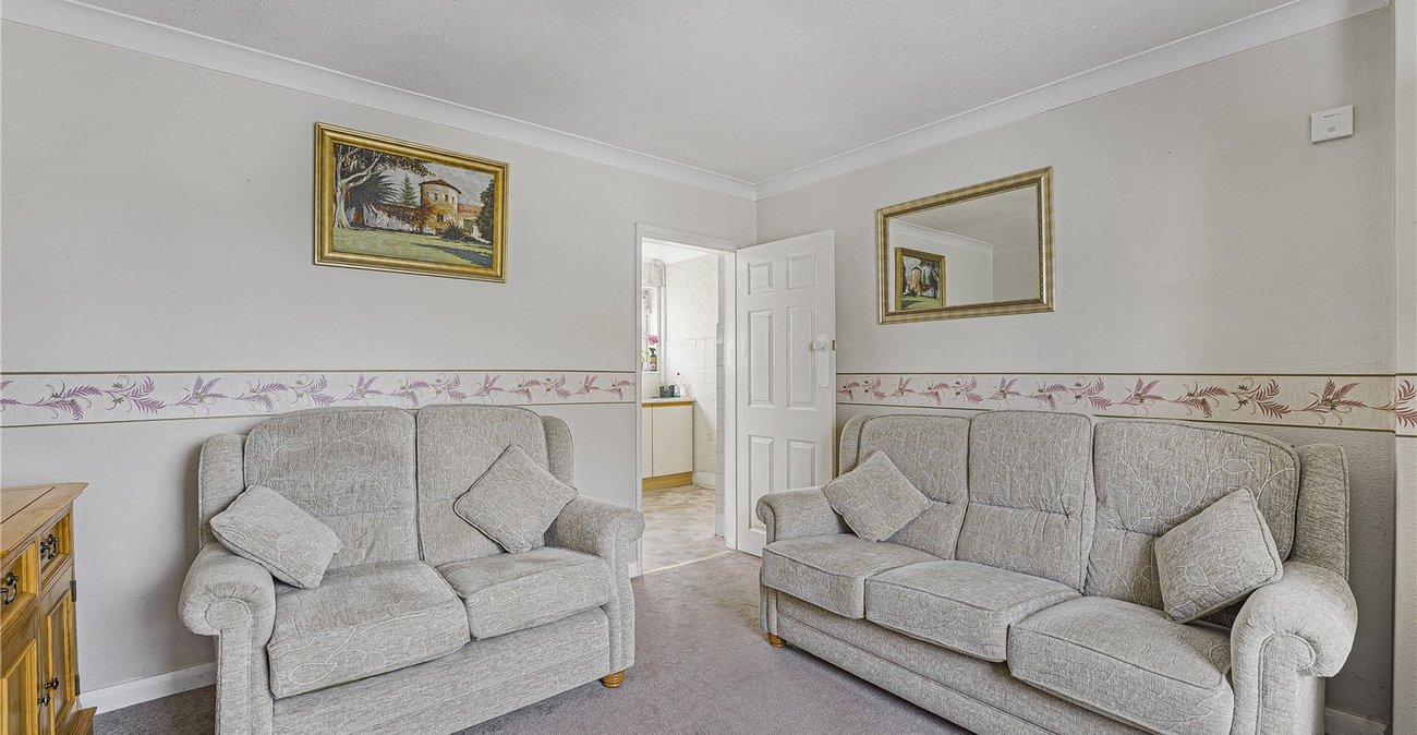 2 bedroom house for sale in Dartford | Robinson Jackson